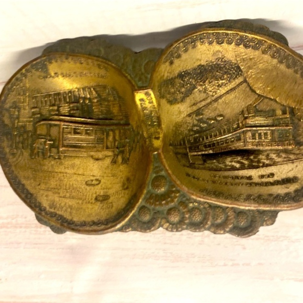 Vintage souvenir ashtray